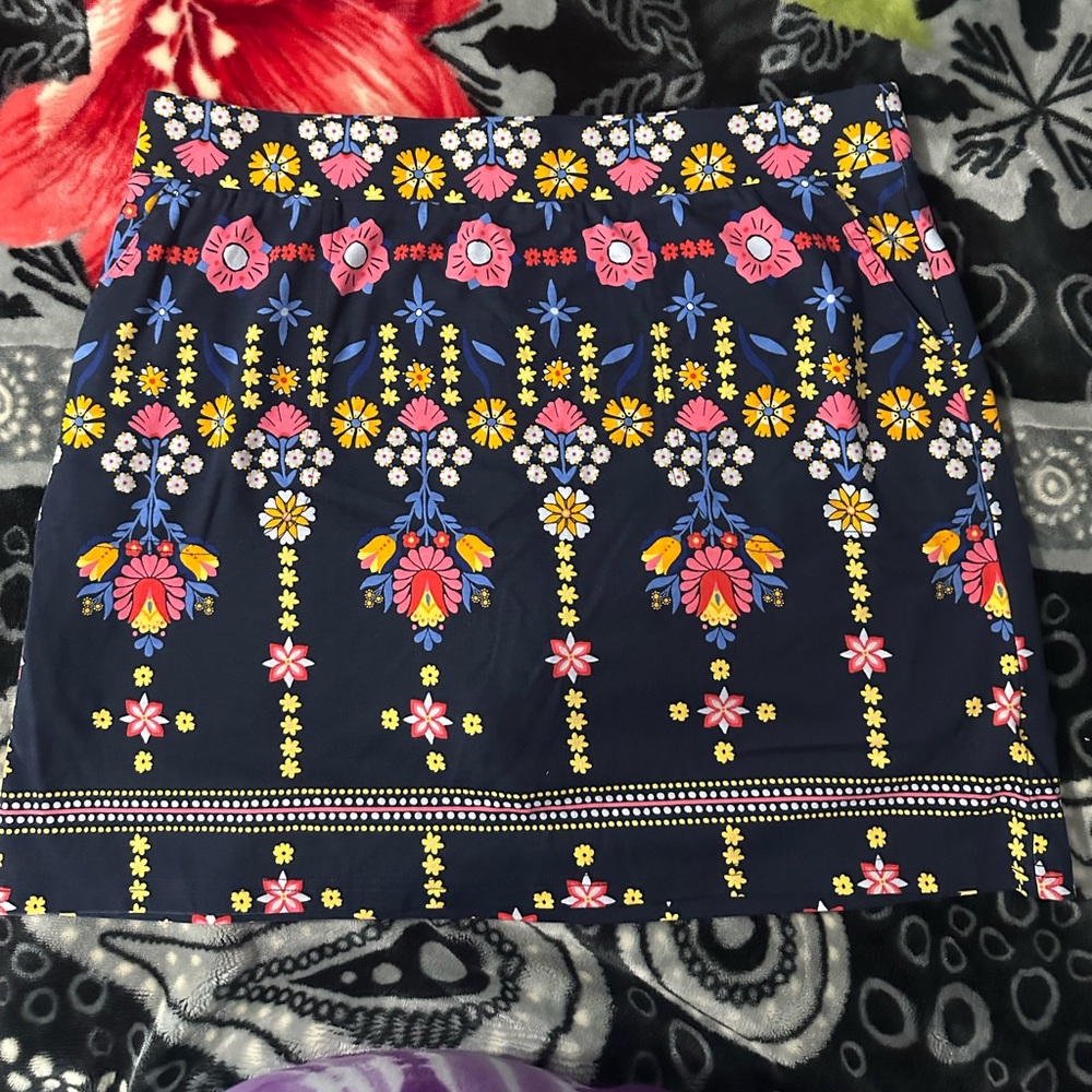 Croft & Barrow Floral Patterned Skort- Navy, Pink, Yellow
